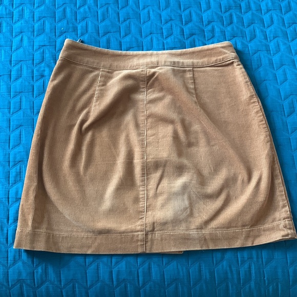 Aritzia Wilfred Free Karmen skirt - Picture 4 of 5